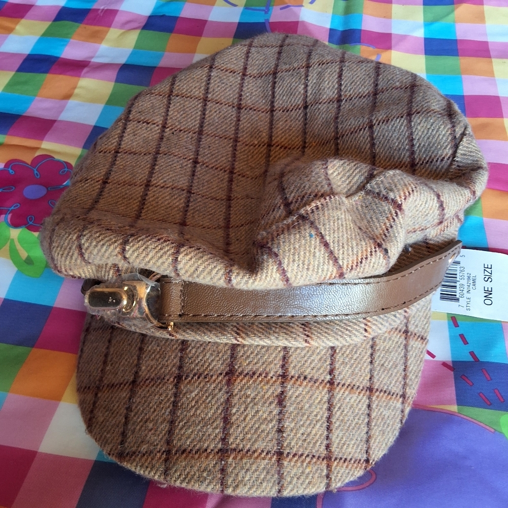 NWT COLLECTION EIGHTEEN WOMENS CAMEL BEIGE CAP HAT